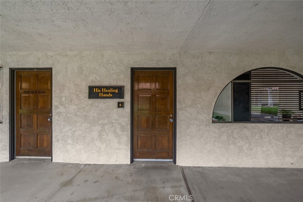 1050 Las Tablas Road 5 Property Photo 3
