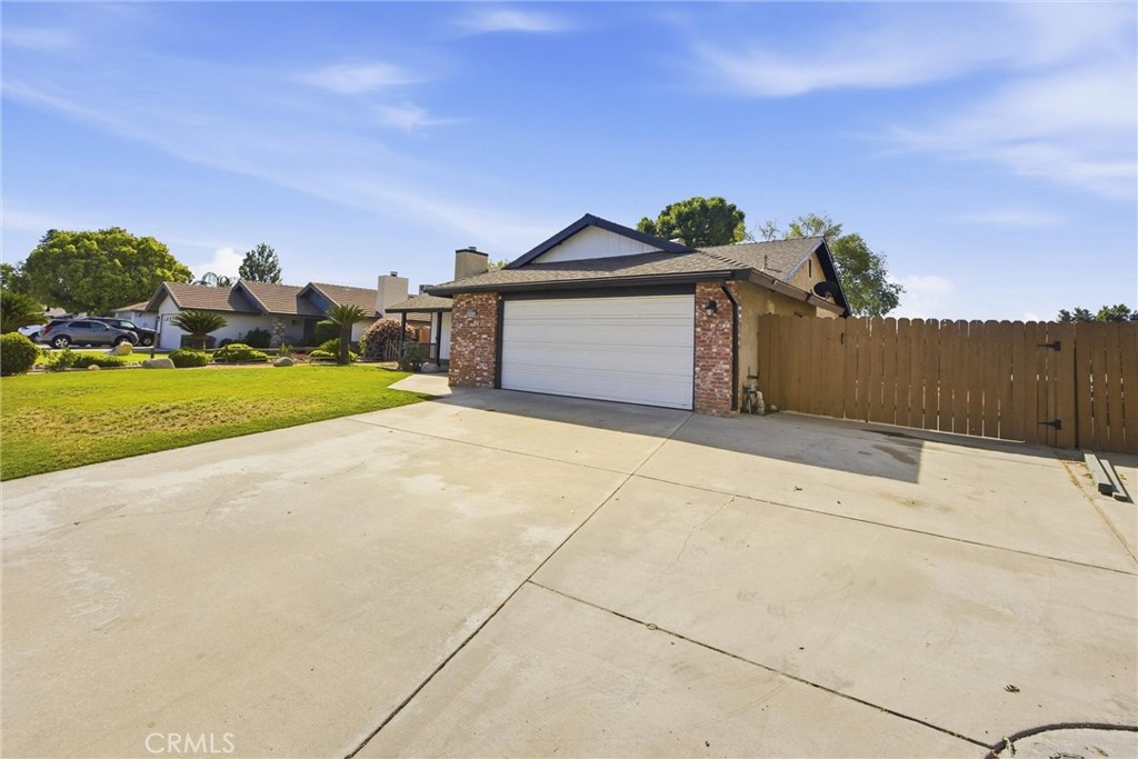 11513 Jenlee Property Photo 3