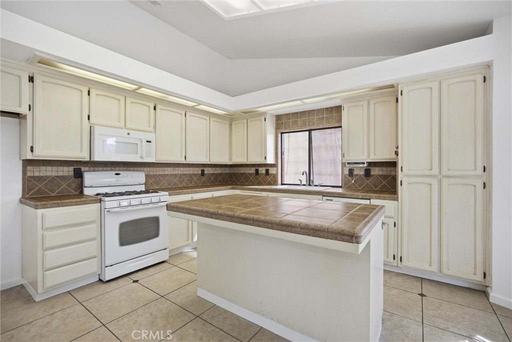 11513 Jenlee Property Photo 14