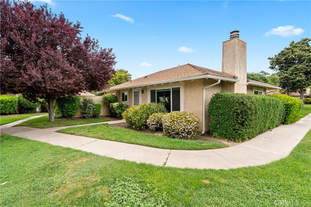 18 Flag Way Property Photo 1