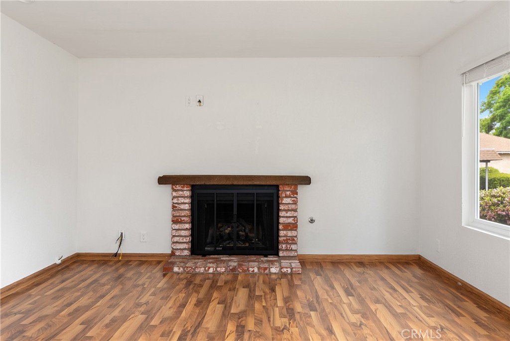 18 Flag Way Property Photo 4