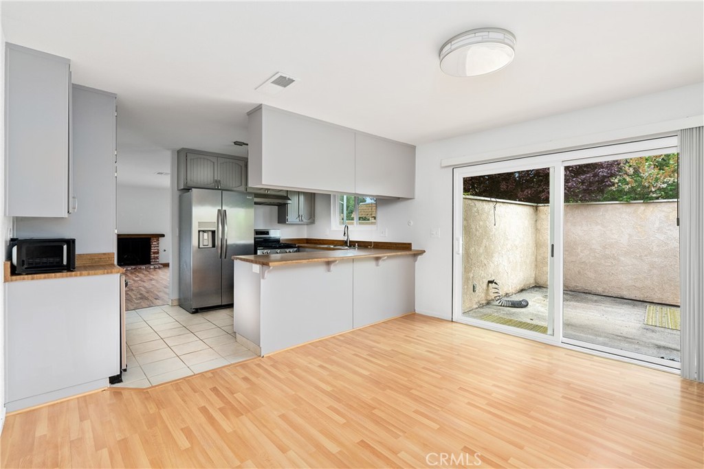 18 Flag Way Property Photo 9