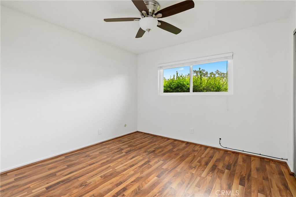 18 Flag Way Property Photo 15