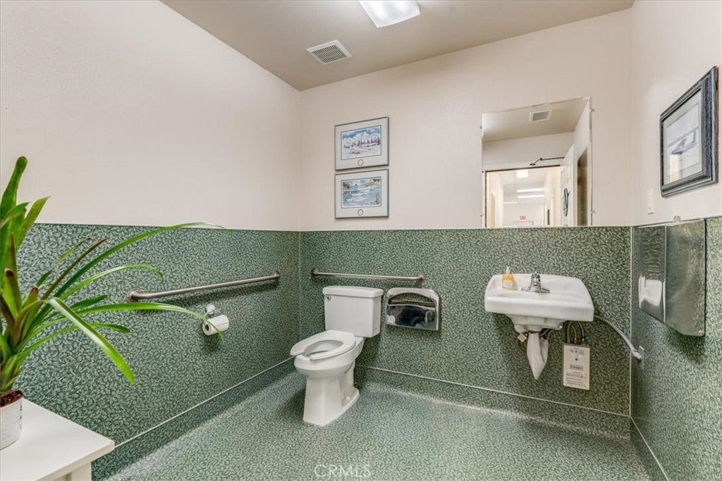 7090 Atascadero Property Photo 14