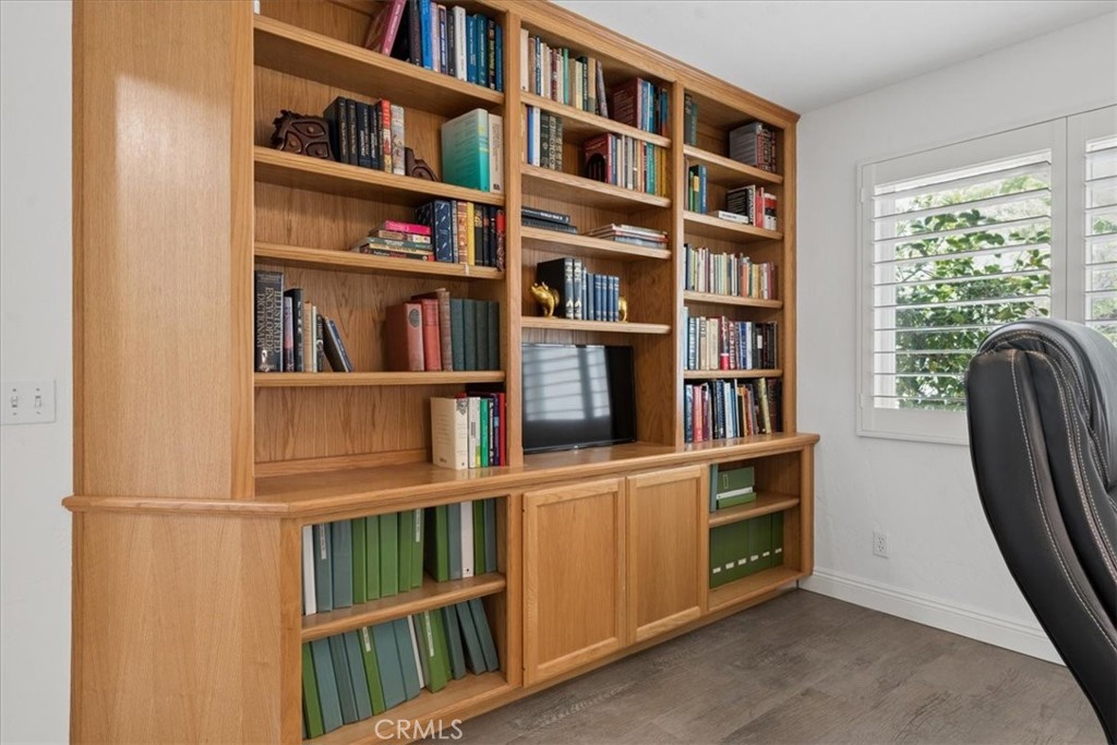 5565 High Ridge Property Photo 46