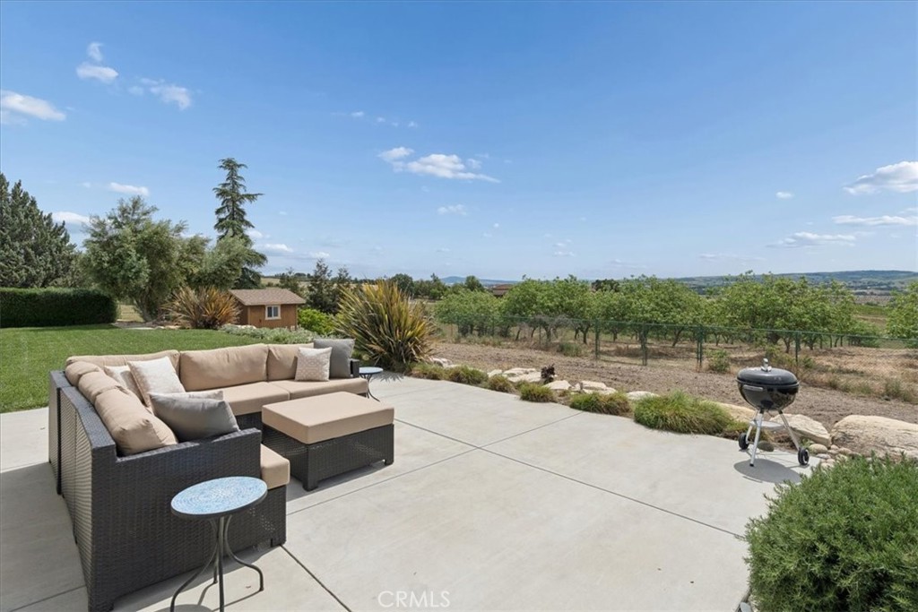 5565 High Ridge Property Photo 58
