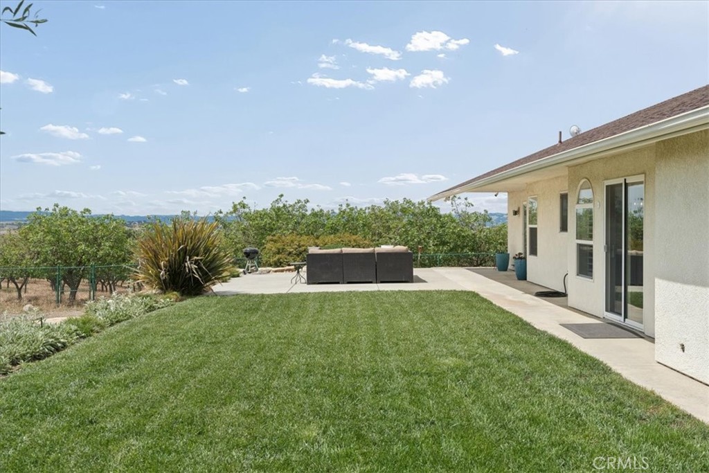 5565 High Ridge Property Photo 62