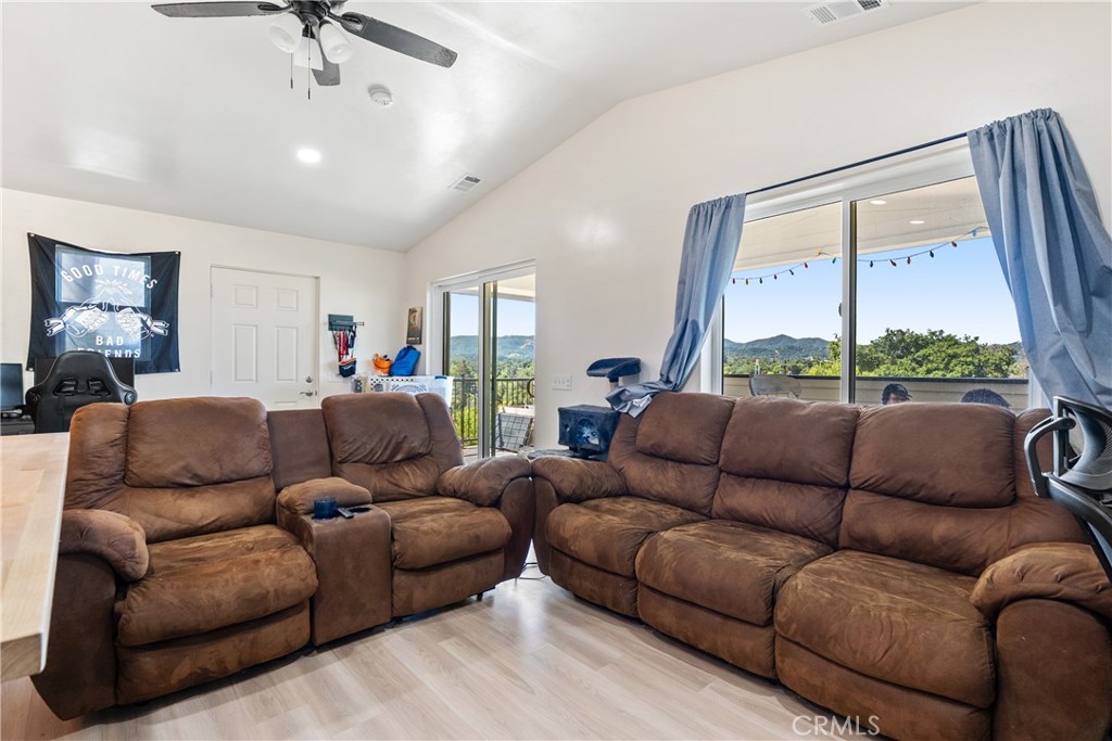 9755 Las Lomas Property Photo 8