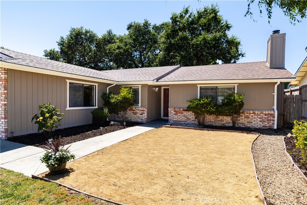 623 Nickerson Property Photo 4