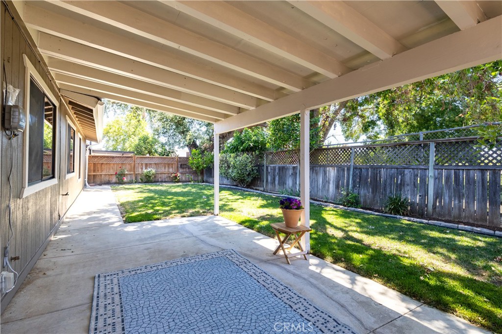 623 Nickerson Property Photo 31