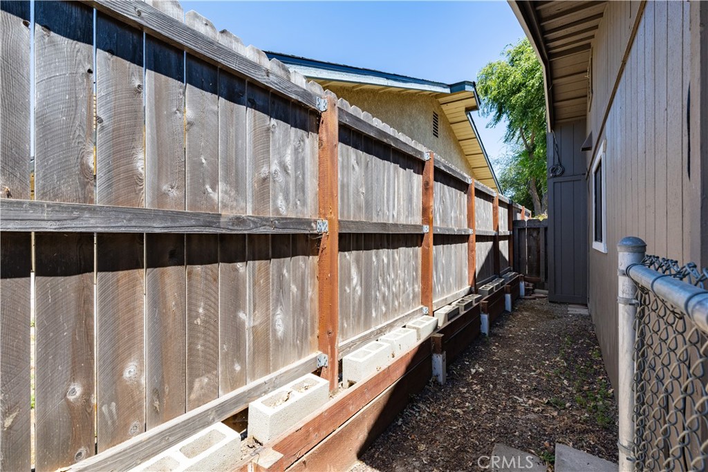 623 Nickerson Property Photo 33