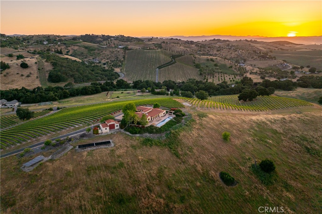 4550 Almond Property Photo 11