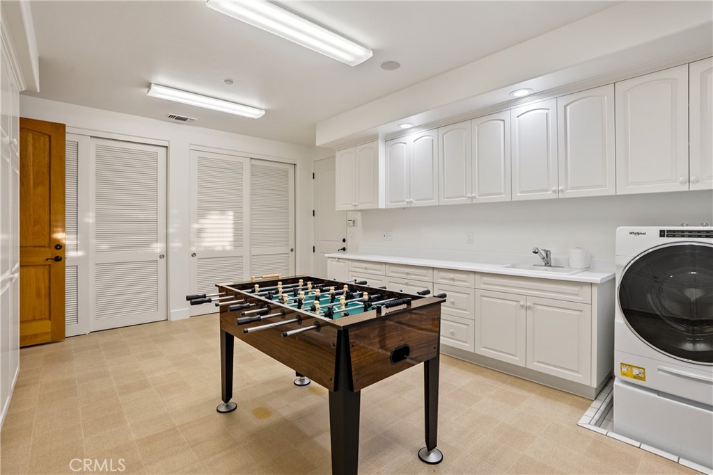 4550 Almond Property Photo 45