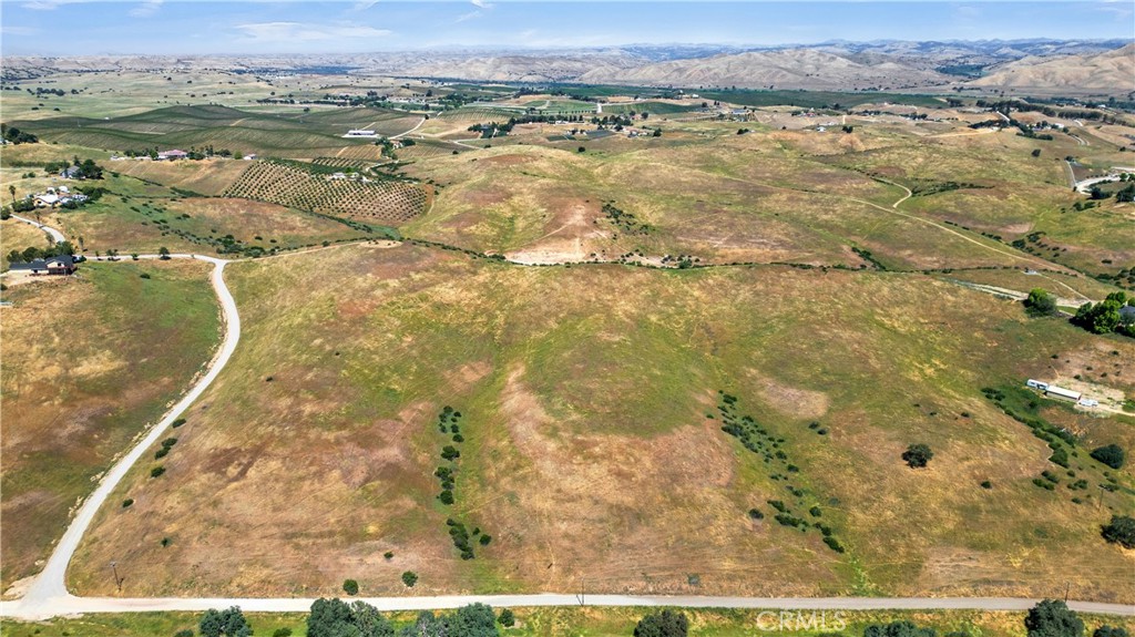 0 Crest View Property Photo 10