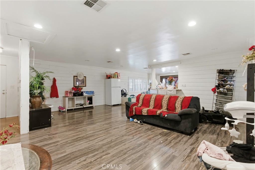 25624 Cadet Property Photo 12