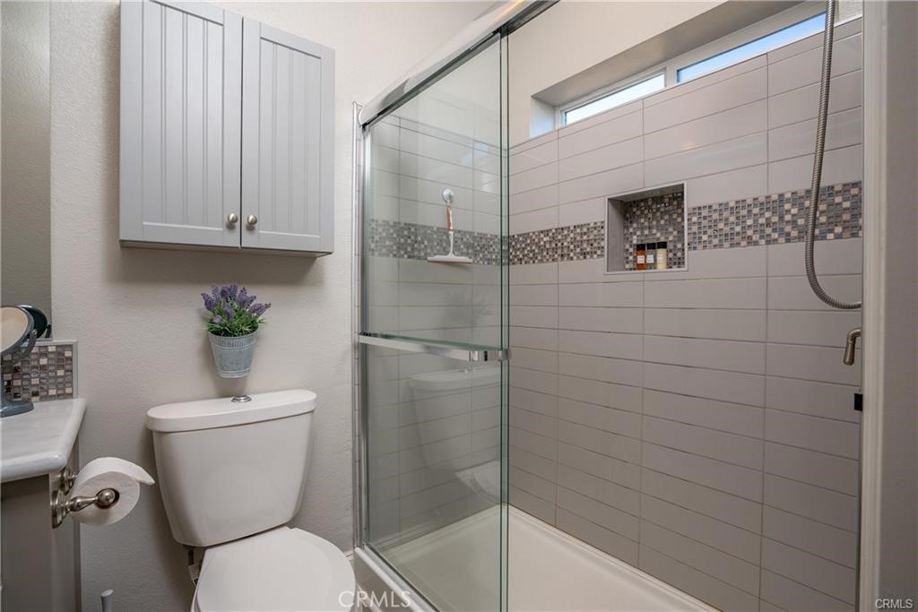 8580 Warren Property Photo 46