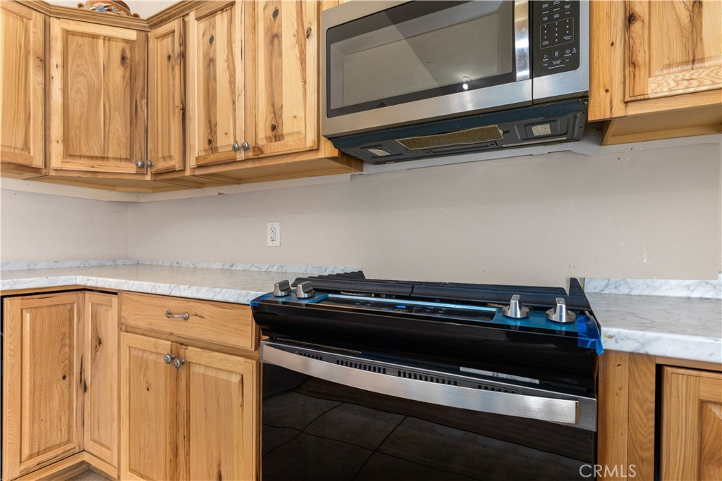3890 Hillcrest Property Photo 18