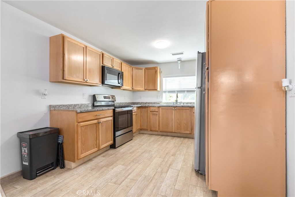 3890 Hillcrest Property Photo 53