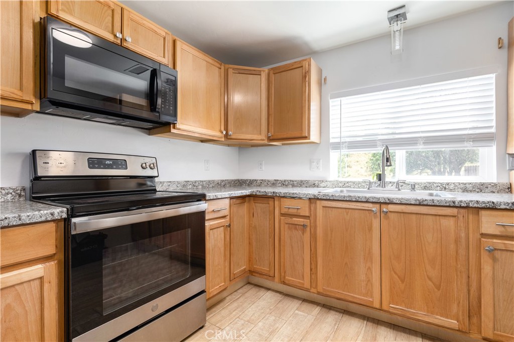 3890 Hillcrest Property Photo 54