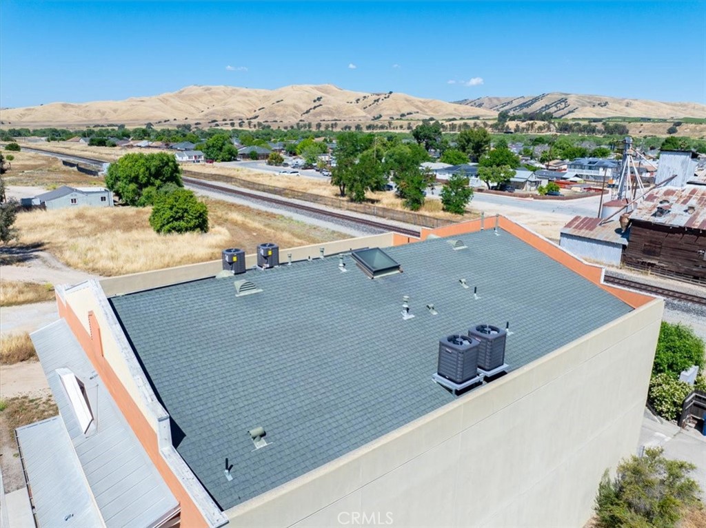 1470 Mission Property Photo 31