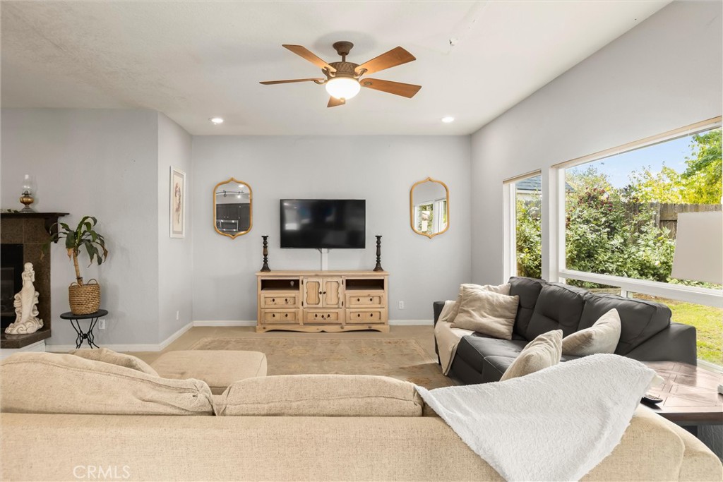 1429 Marbella Lane Property Photo 6