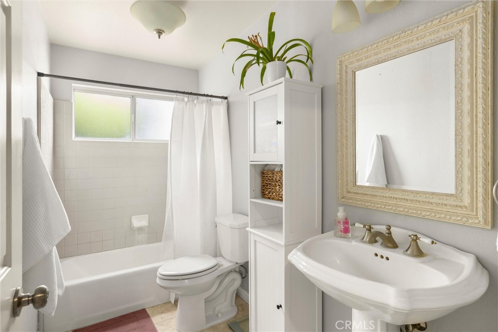 1429 Marbella Lane Property Photo 24