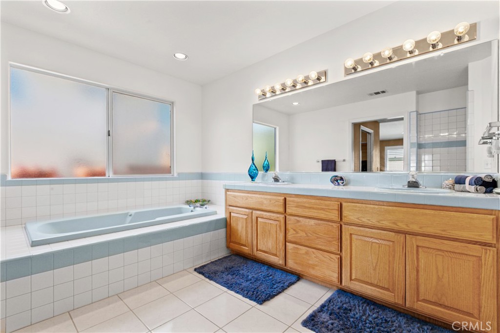 541 Yerba Buena Street Property Photo 23