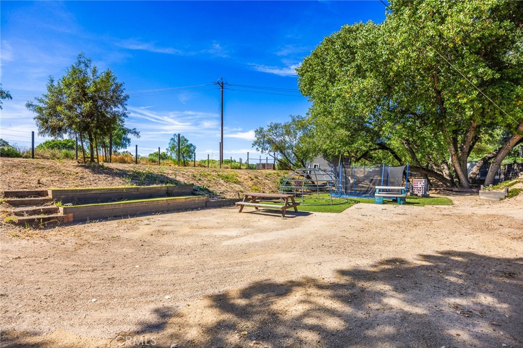 390 Paso Robles Property Photo 31