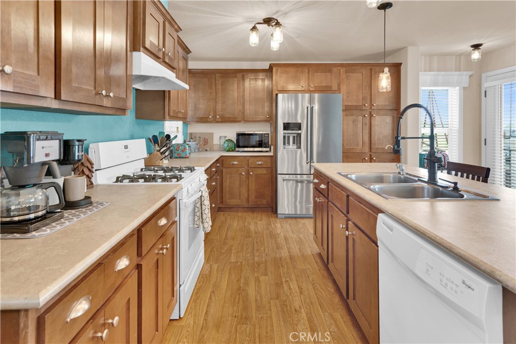 5005 E Highway 41 Property Photo 6