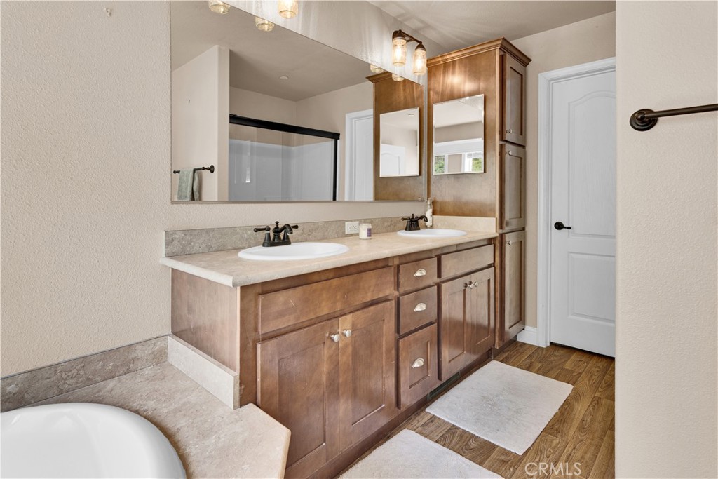 5005 E Highway 41 Property Photo 16