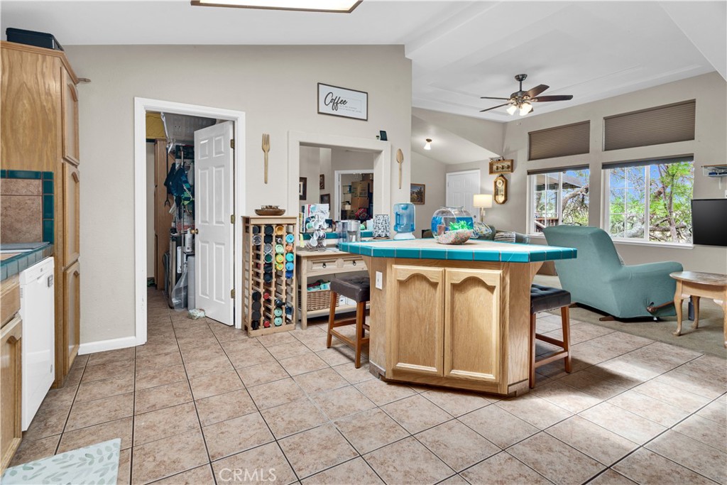 5005 E Highway 41 Property Photo 27
