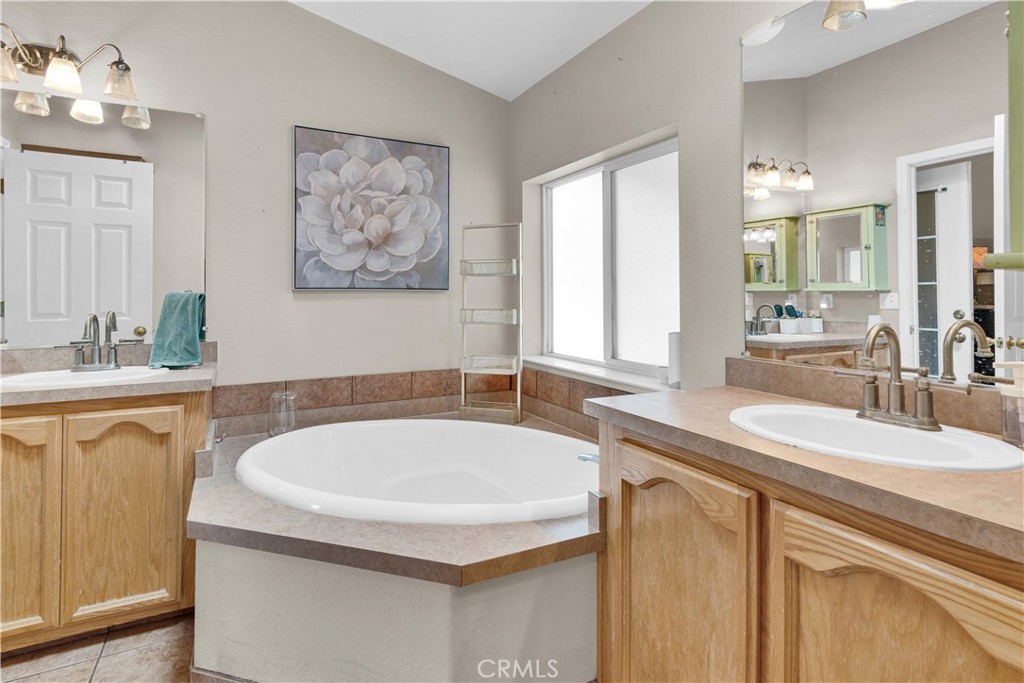 5005 E Highway 41 Property Photo 33