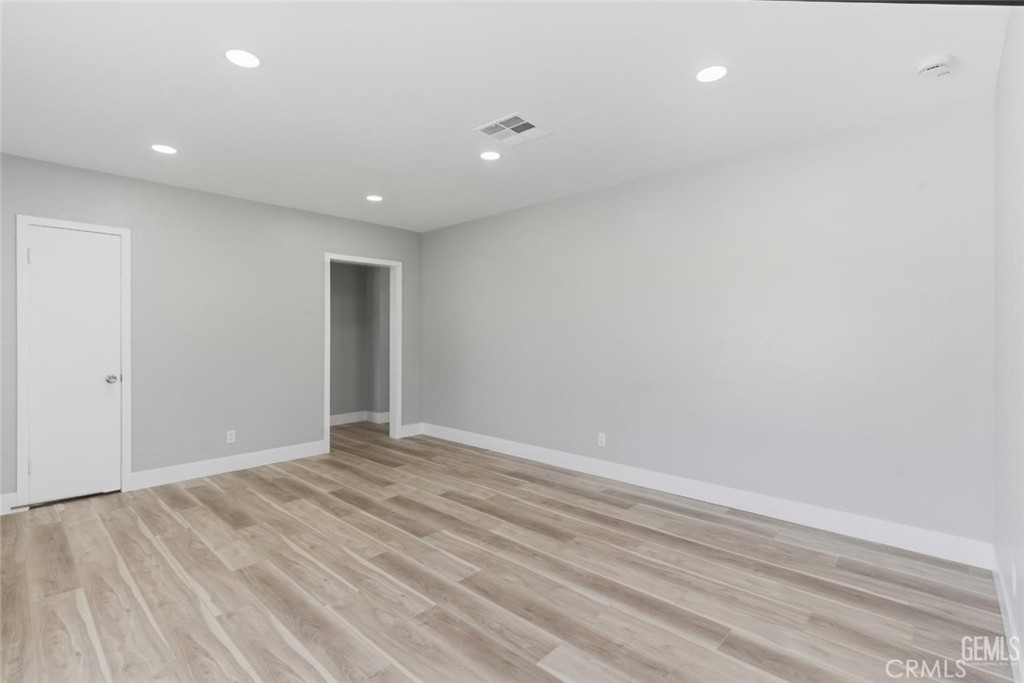 3017 River Boulevard Property Photo 2