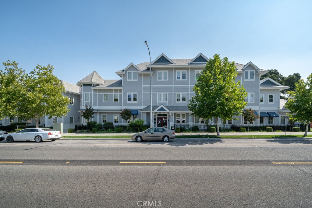 1224 Vine Property Photo 2