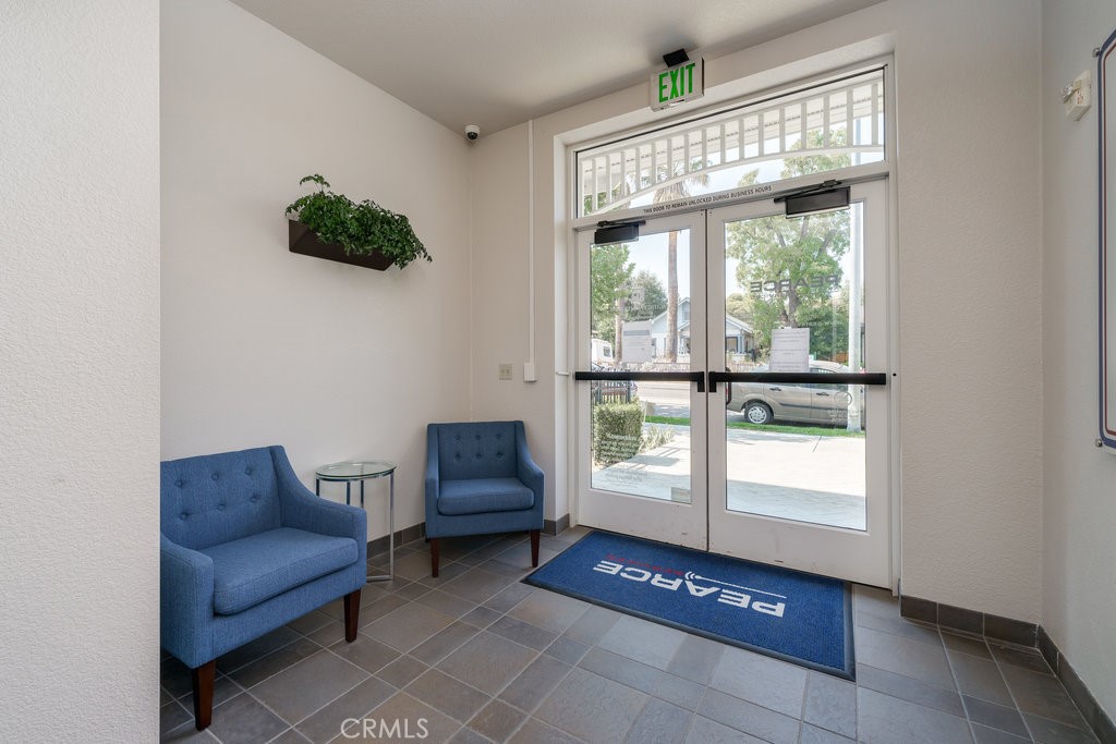 1224 Vine Property Photo 6
