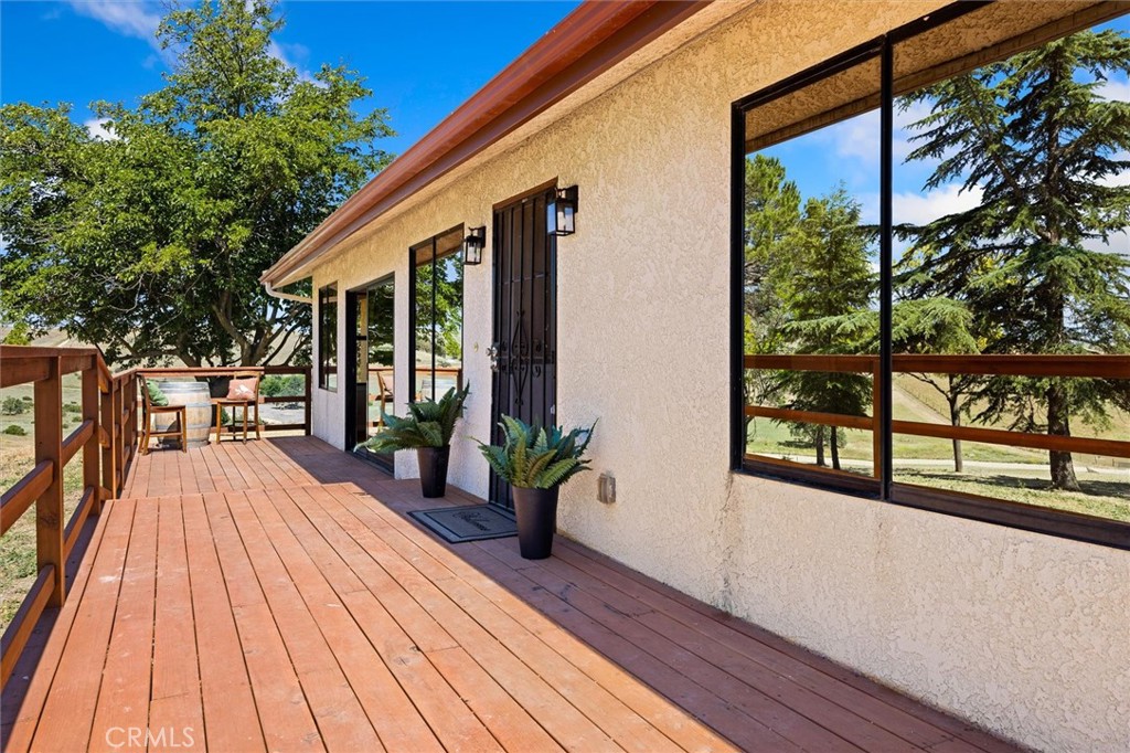 6998 Kingsbury Road Property Photo 5