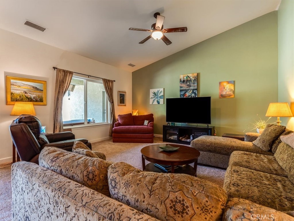 1575 Parkhill Road Property Photo 22
