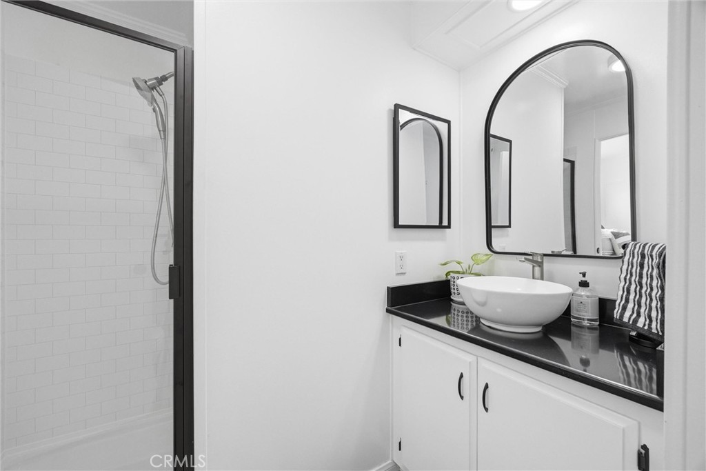 832 Piedmont Property Photo 25