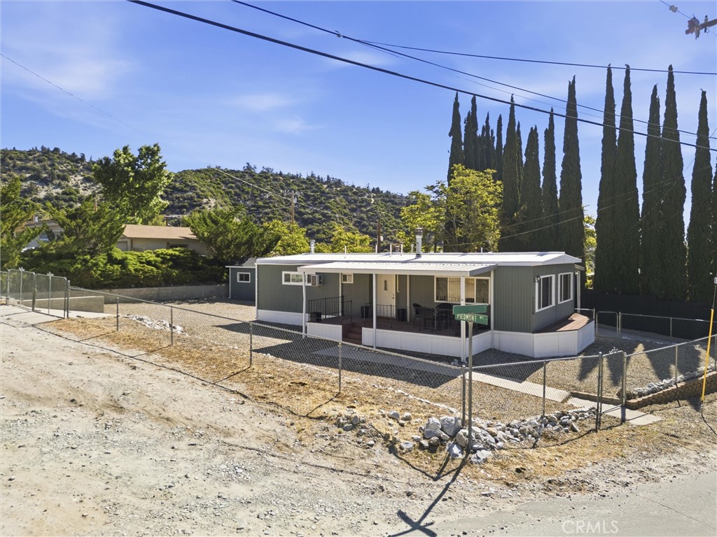 832 Piedmont Property Photo 30