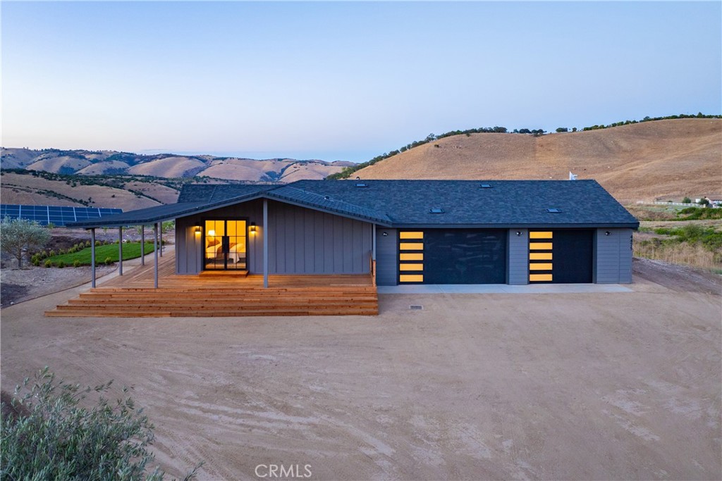 4475 Interlake Property Photo 10