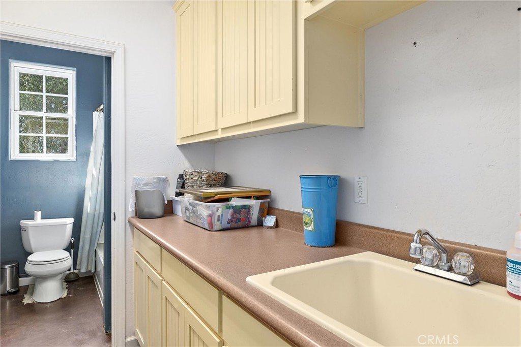 3180 Willow Creek Road Property Photo 23