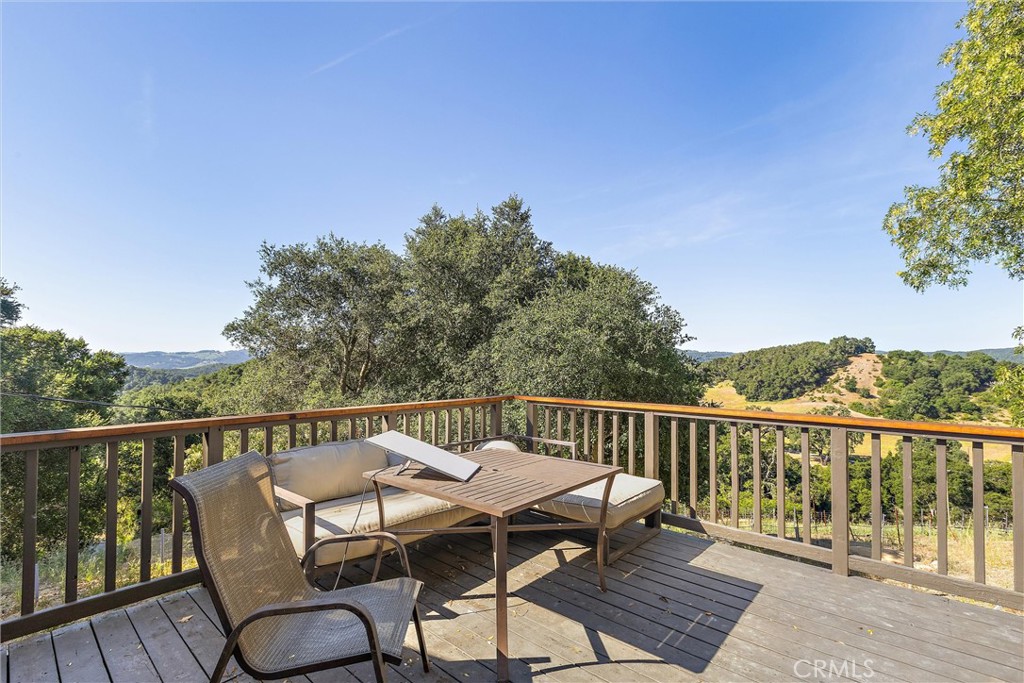 3180 Willow Creek Road Property Photo 40