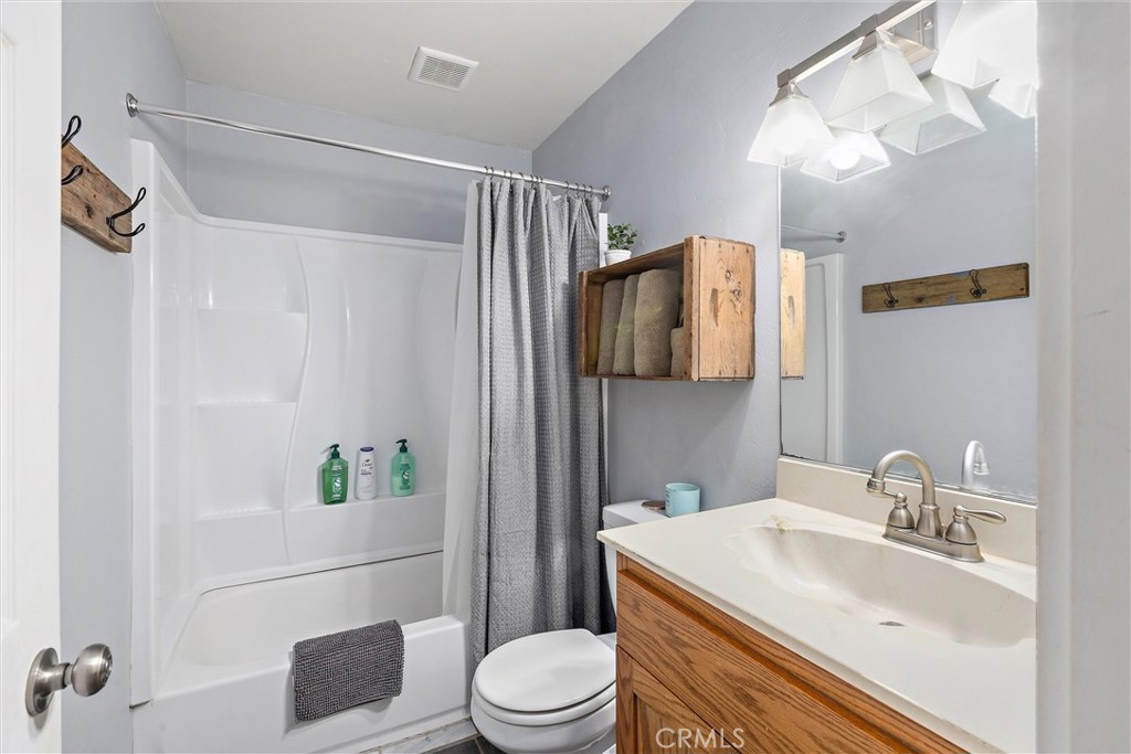 3180 Willow Creek Road Property Photo 53