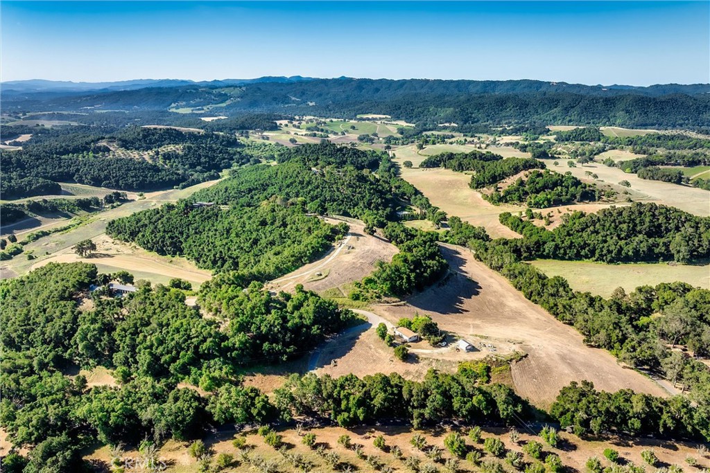 3180 Willow Creek Road Property Photo 61