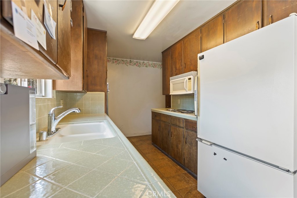 671 Mar Vista Property Photo 7