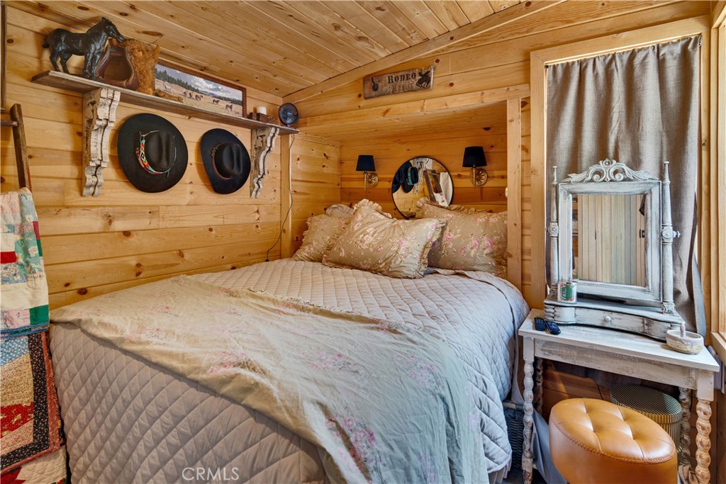 2123 Yellow Feather Property Photo 10