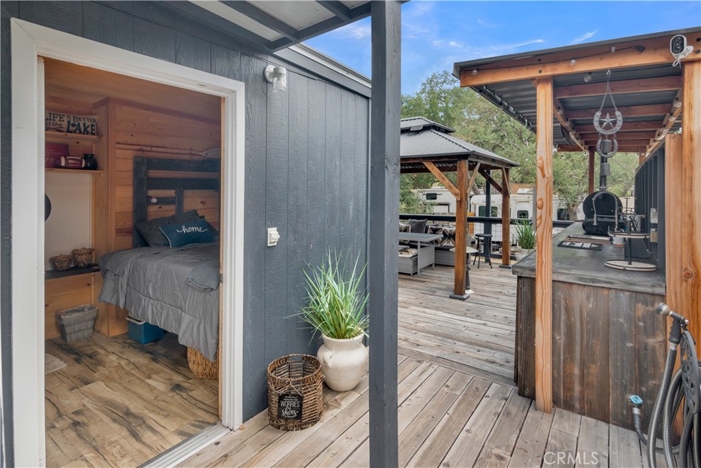 2123 Yellow Feather Property Photo 18