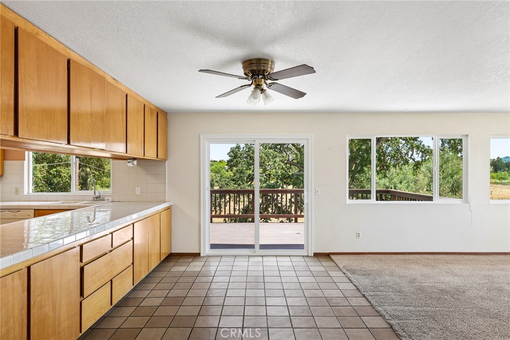 335 Phillips Property Photo 3