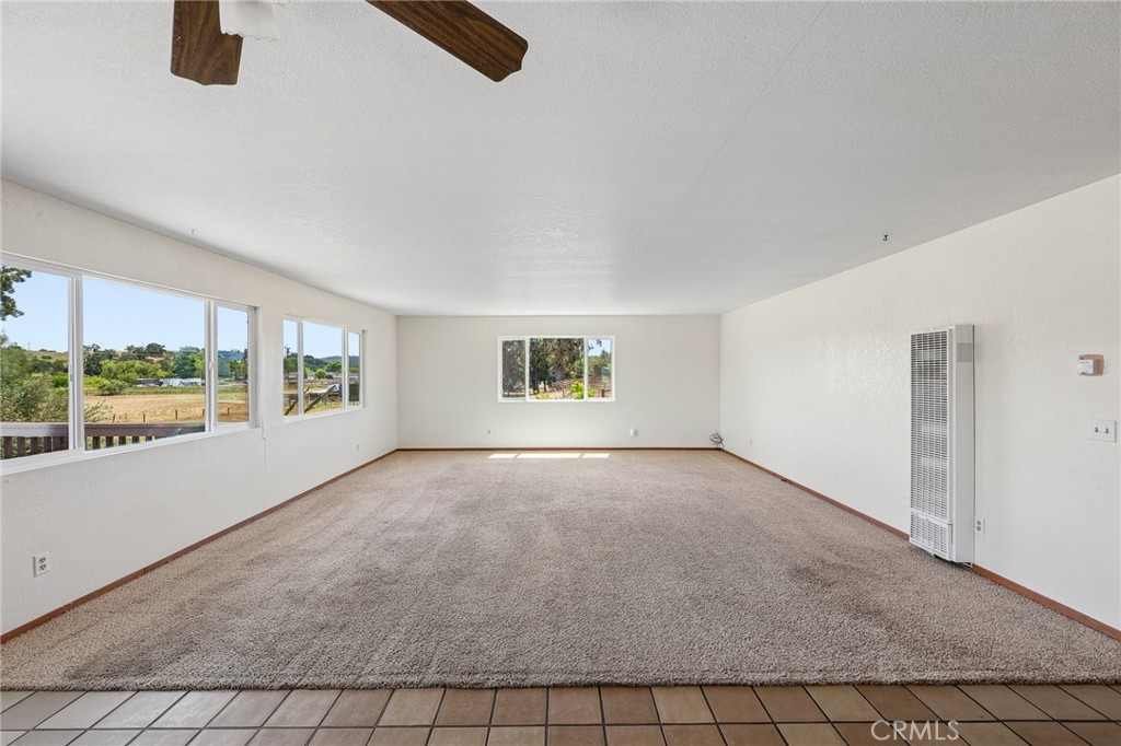 335 Phillips Property Photo 4