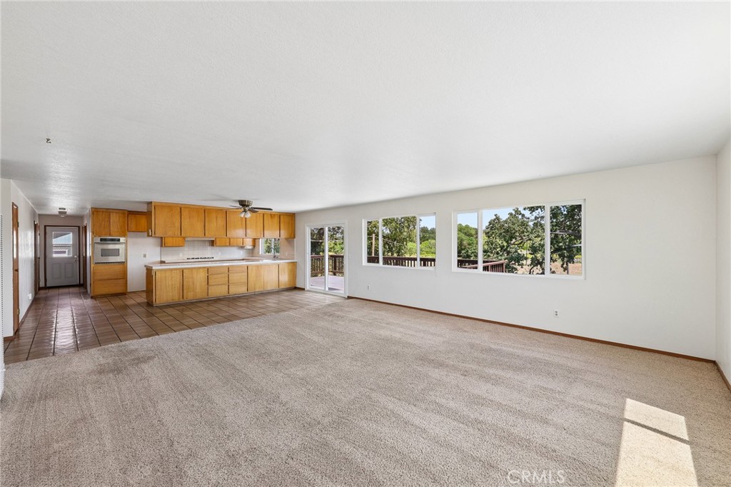 335 Phillips Property Photo 11